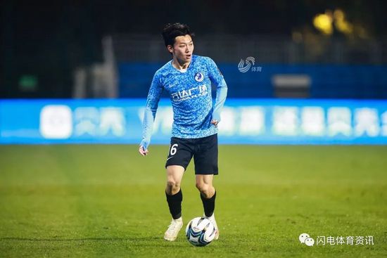 在尤文1-0击败那不勒斯的比赛中，弗拉霍维奇在比赛的尾声阶段被替换下场。